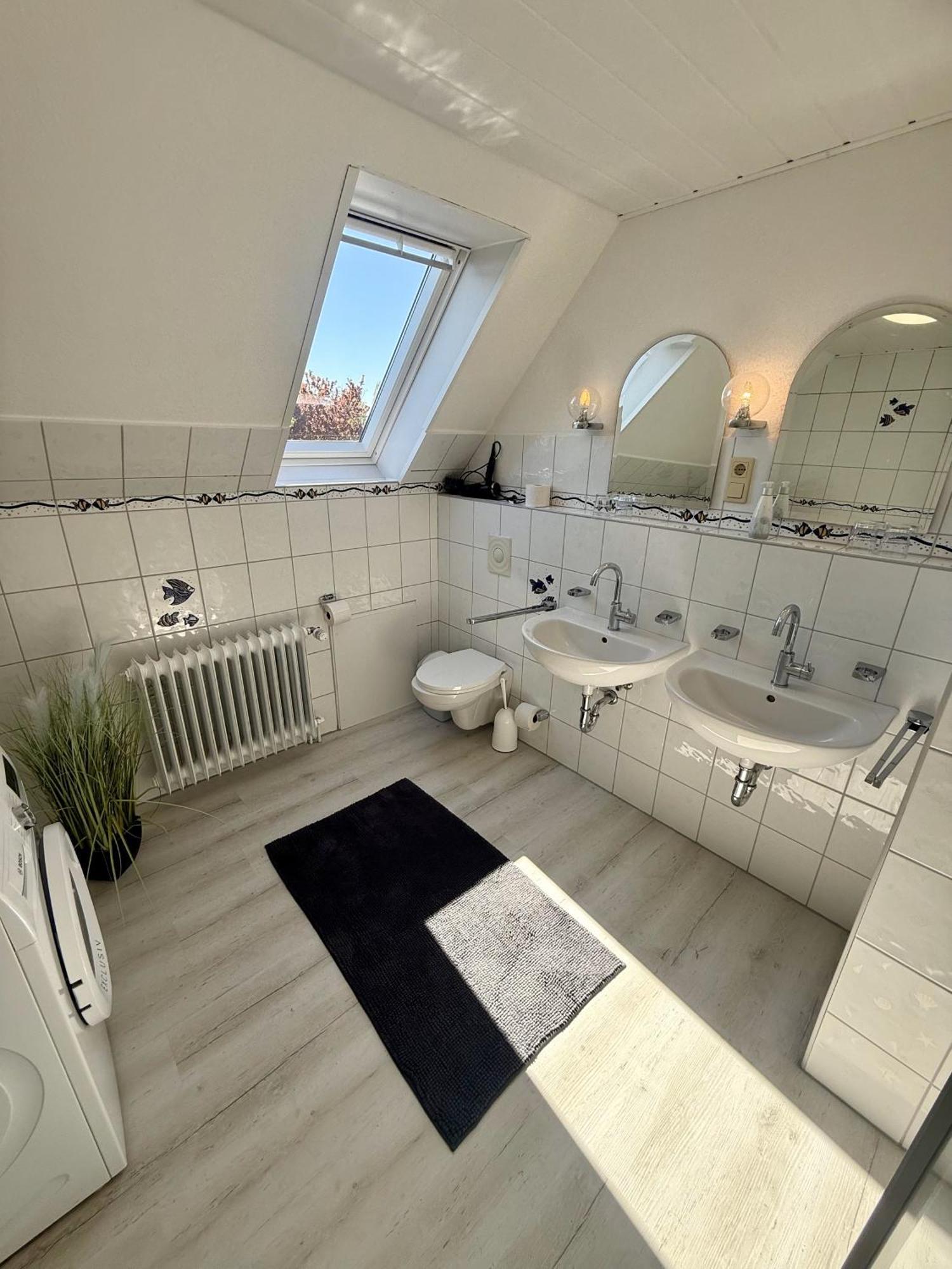 Ferienhaus Blinkfuer Neuharlingersiel Exteriör bild