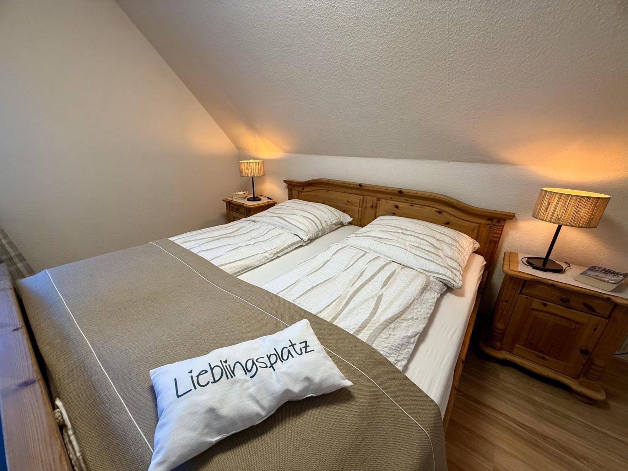 Ferienhaus Blinkfuer Neuharlingersiel Exteriör bild