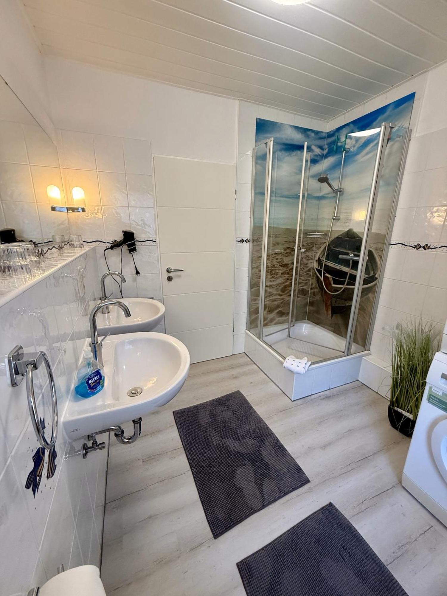 Ferienhaus Blinkfuer Neuharlingersiel Exteriör bild